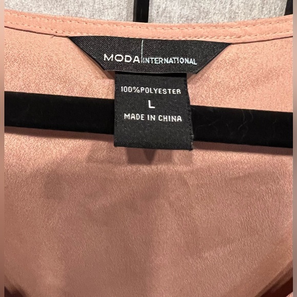 Moda International Sequin Cold Shoulder Blouse - Large - Picture 6 of 6